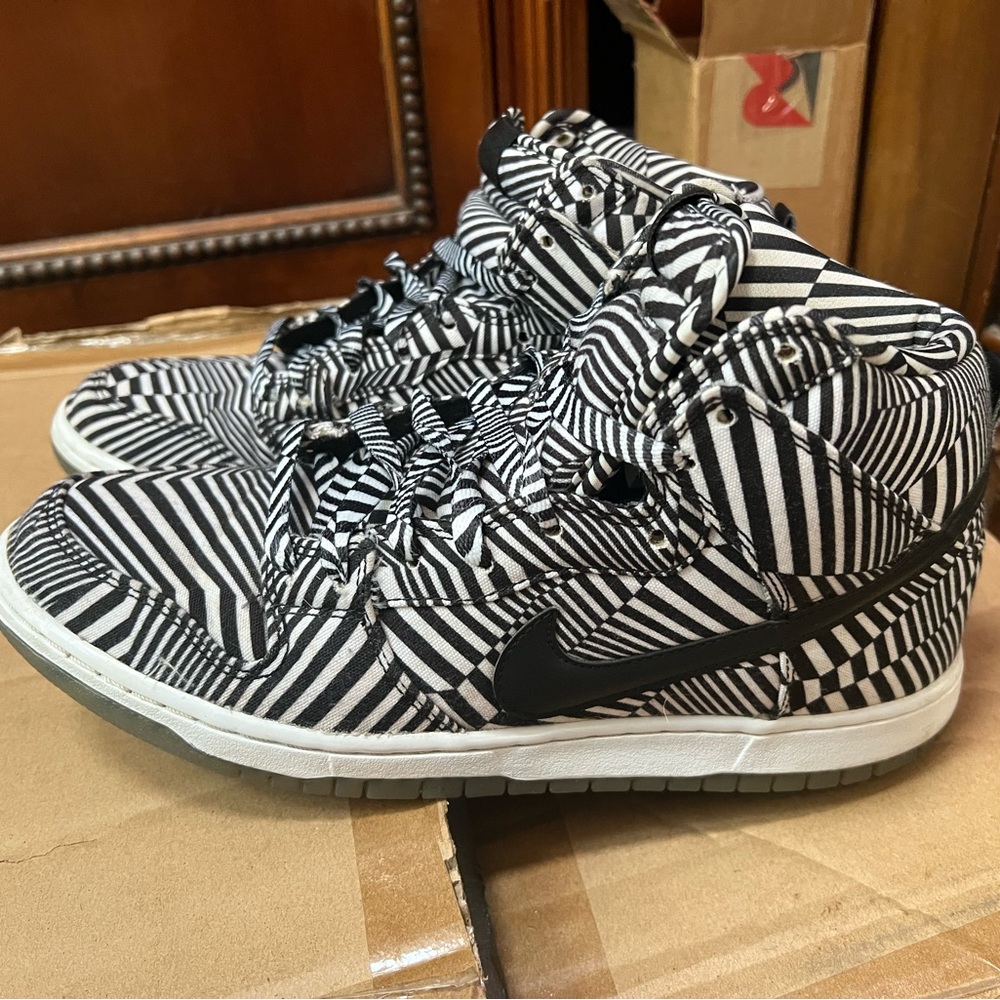 Nike sb dunk high concept car